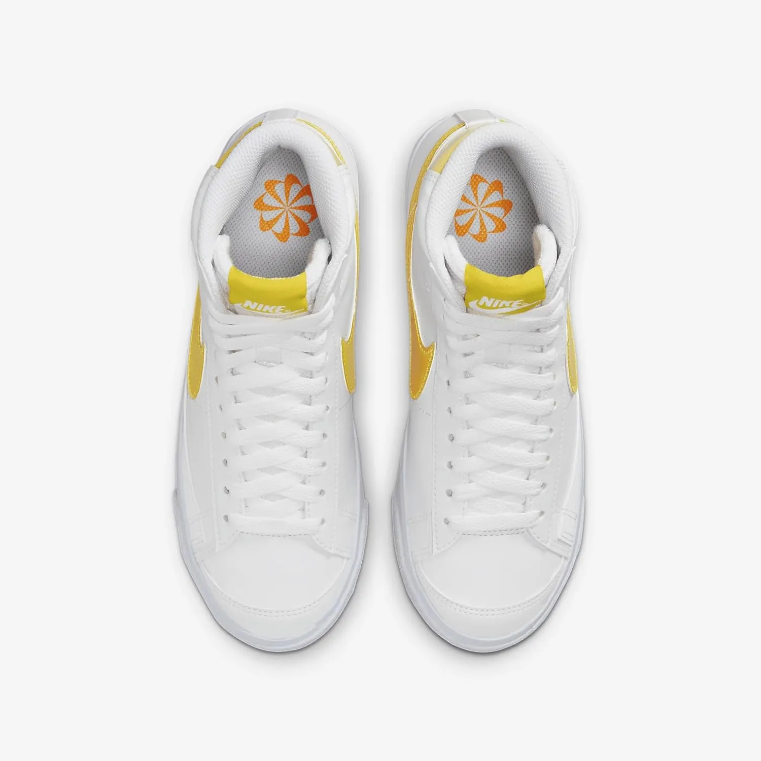 Nike unisex-child Blazer Mid 77