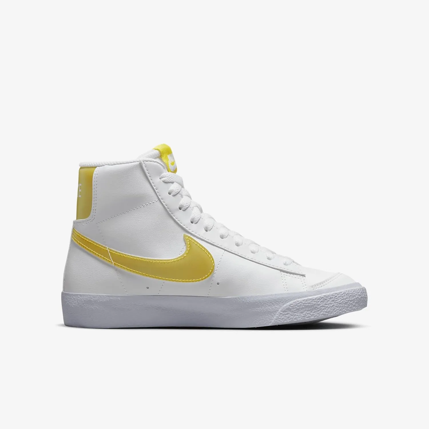 Nike unisex-child Blazer Mid 77