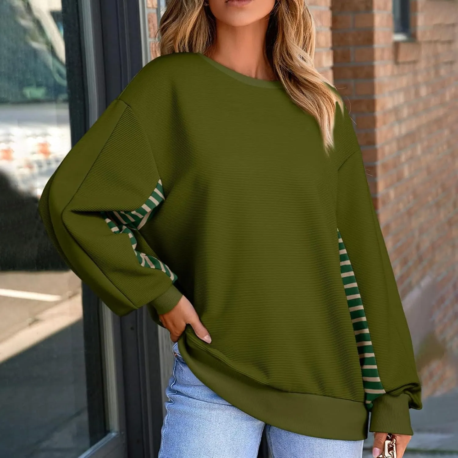 Women's Oversized Sweatshirts Trendy Long Sleeve Crew Neck Corduroy Pullover Tops Loose Comfy Fall Outfits 2024